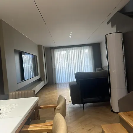 Holiday home Zuna Golem (Tirana)